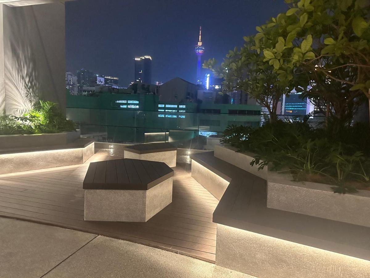 Crystal Suites At Axon Residence Near Pavilion Kuala Lumpur Exterior photo