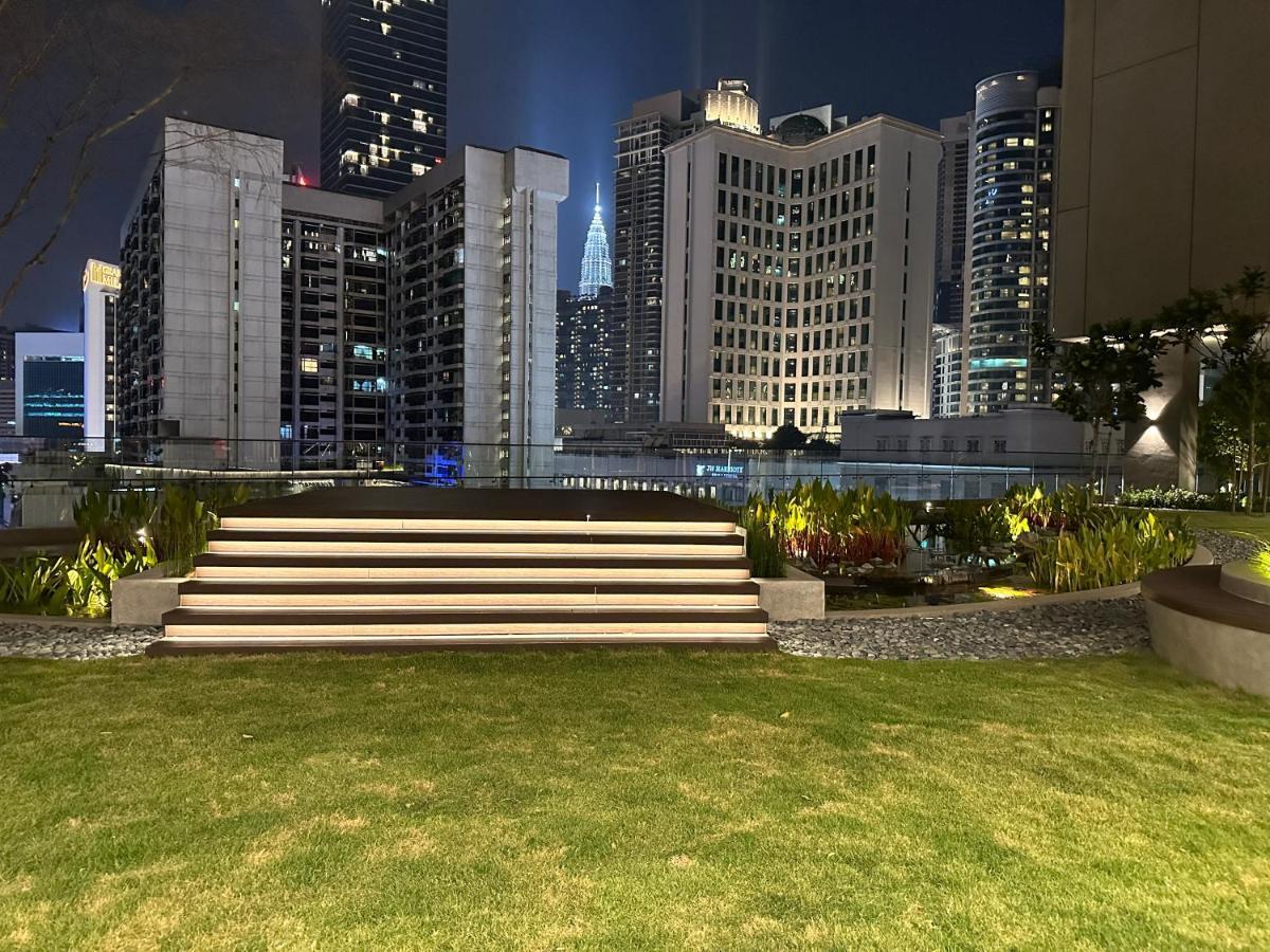 Crystal Suites At Axon Residence Near Pavilion Kuala Lumpur Exterior photo