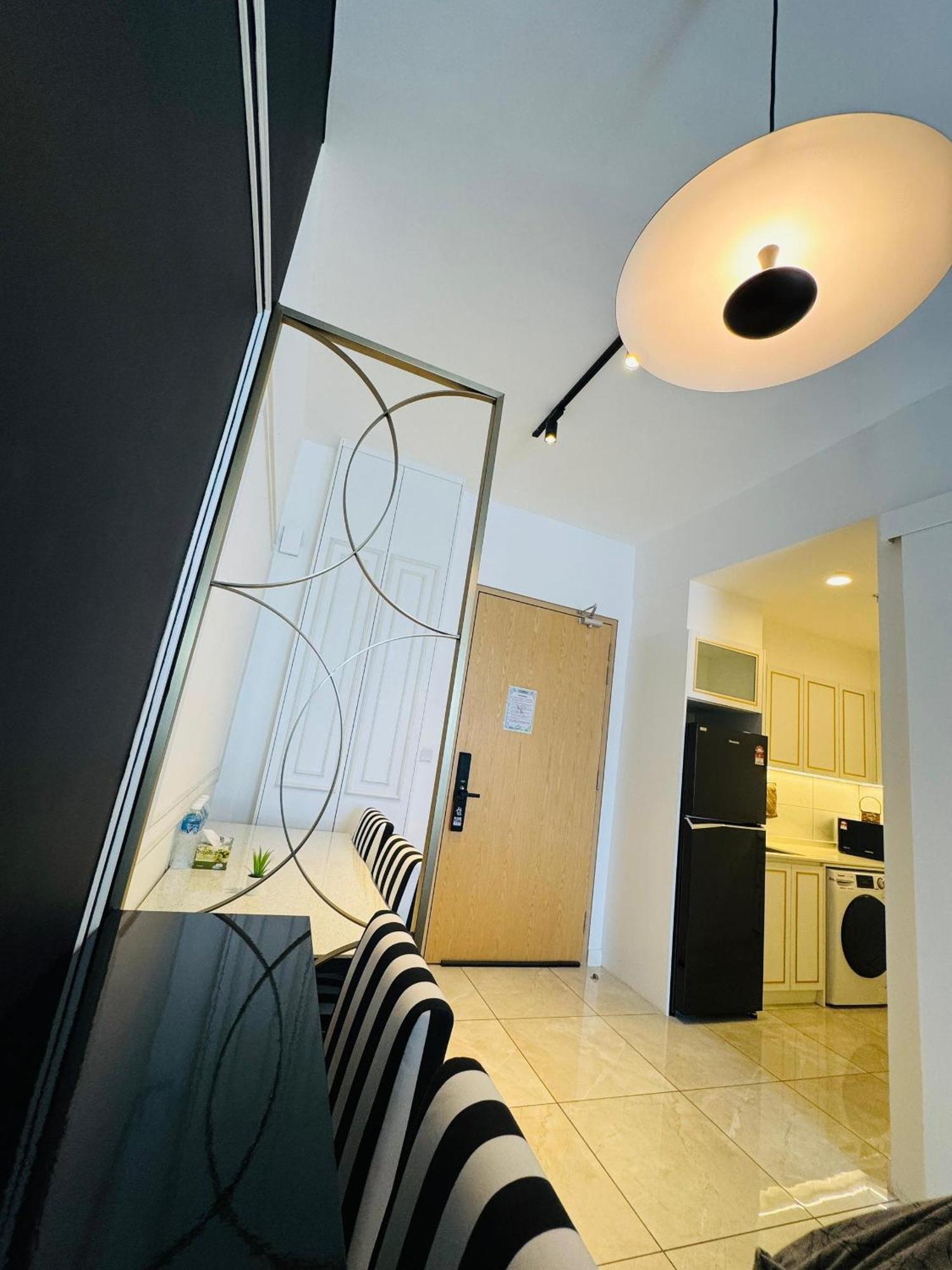 Crystal Suites At Axon Residence Near Pavilion Kuala Lumpur Exterior photo